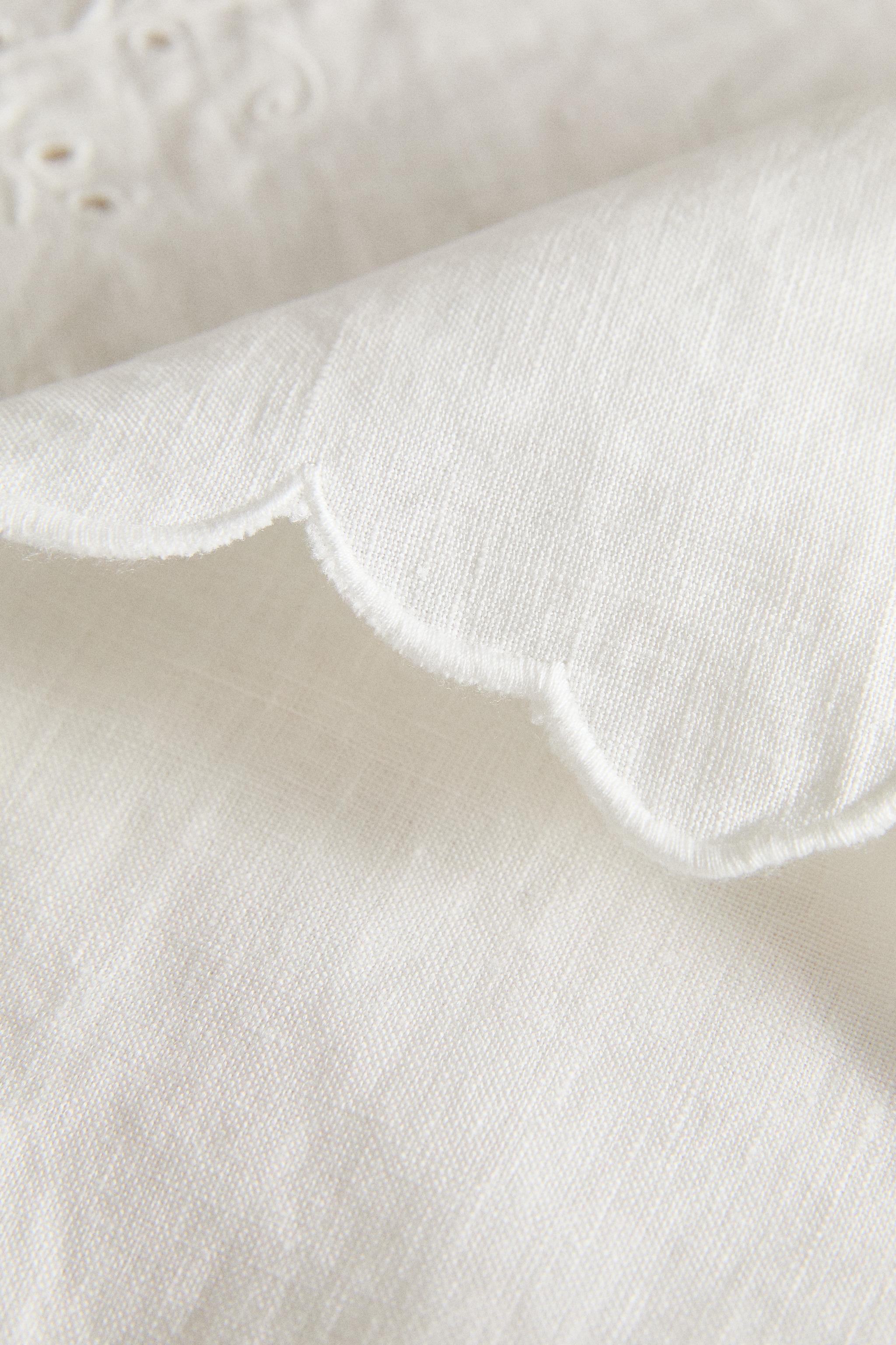 PACK OF LINEN NAPKINS WITH FLORAL EMBROIDERY (PACK OF 2)